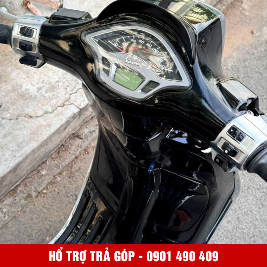 Vespa sprint 50X1-05294